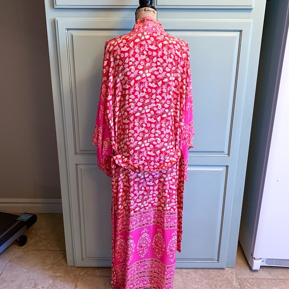 Spell - Picture 8 of 16